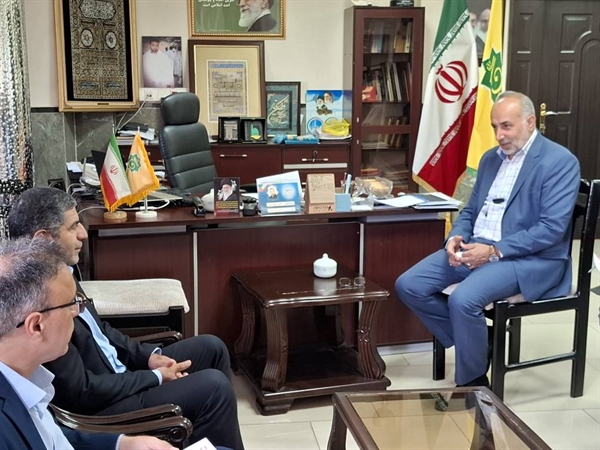 نشست مشترک مدیر حج وزیارت با مدیر بیمه معلم شرکت بیمه گر زائران اربعین حسینی 